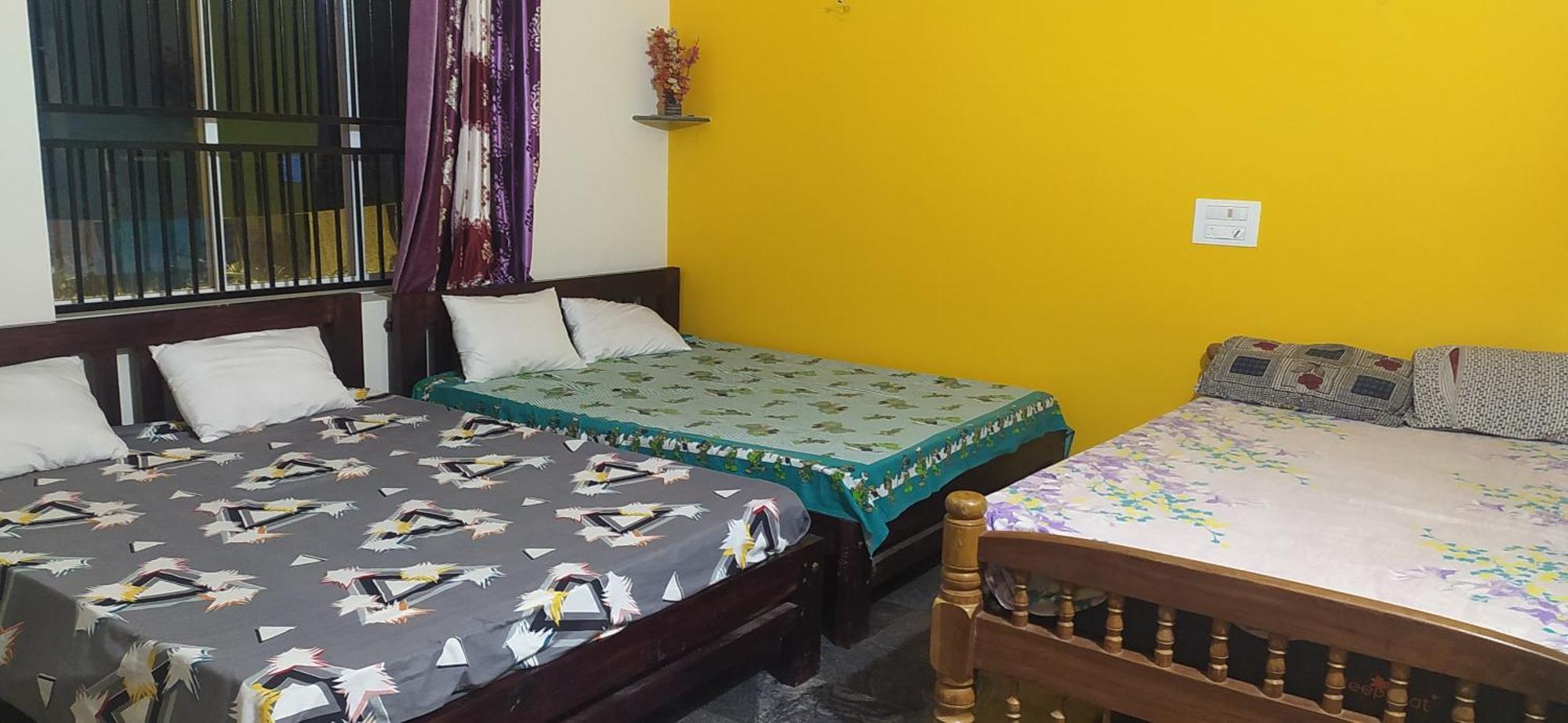 Ratnakar Arundekar Home Stay In Beach Side Ac Room Gokarna  Kültér fotó